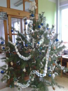 Náš školkový vánoční stromeček.